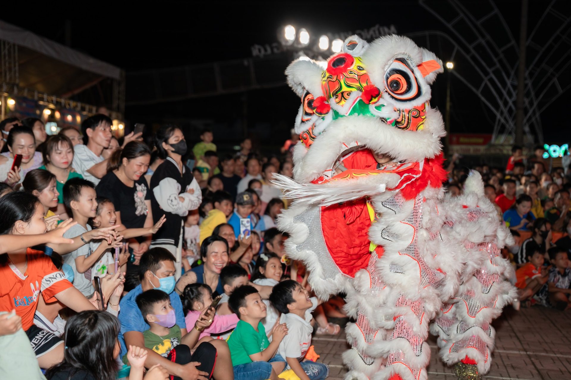 Chương Trình Trung Thu 2023 – Biểu Diễn Múa Lân Nghệ Thuật & Ẩm Thực 0 Đồng Dành Cho Trẻ Em